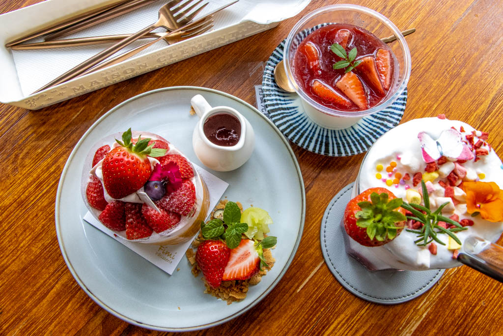 台中烏日，fimi後山小廚房，冬季甜點草莓滿滿，還有提供鹹派三明治輕食 (2022年菜單)。